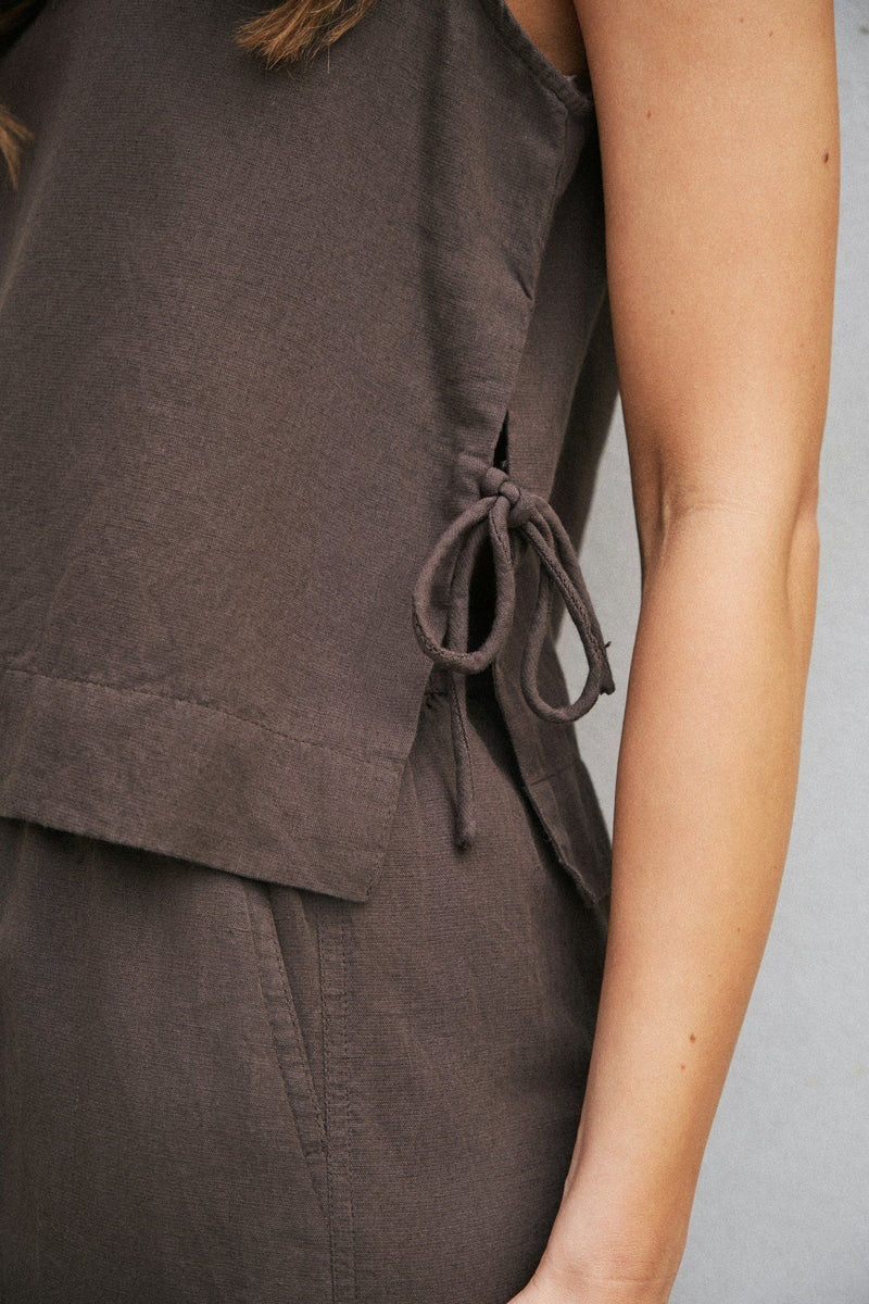 Svetlana linen Top - Dark Brown