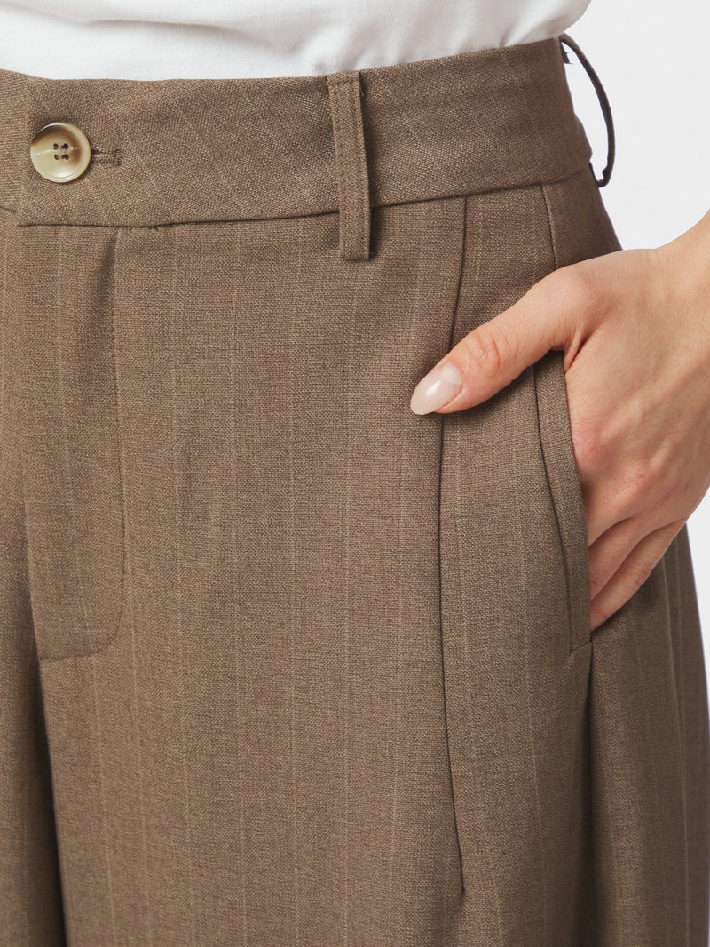 Essiall Pinstripe Pants - Beige
