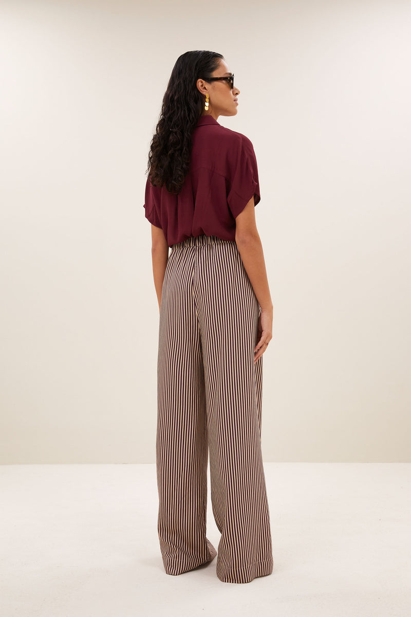 26418015 - Rood
