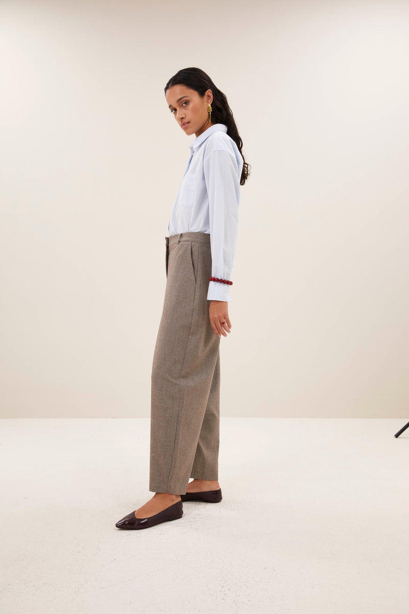 26418030 - Beige