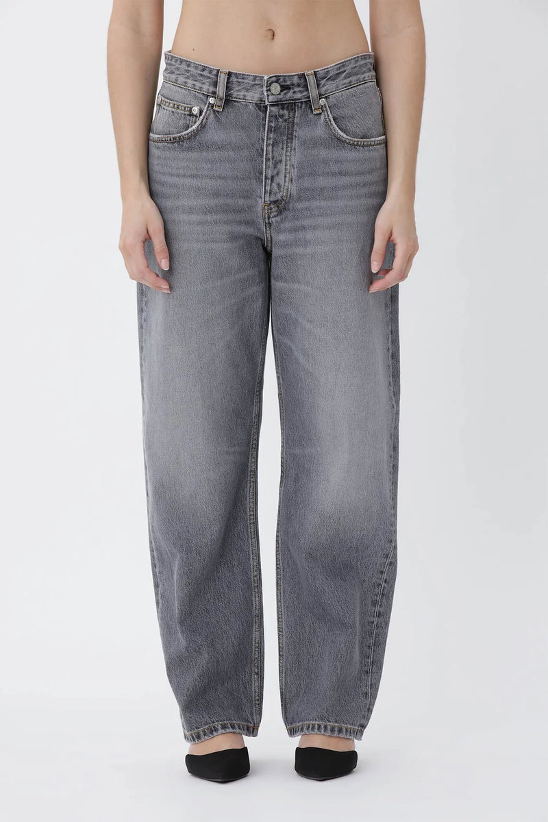 Alexandra Wantet Grey
