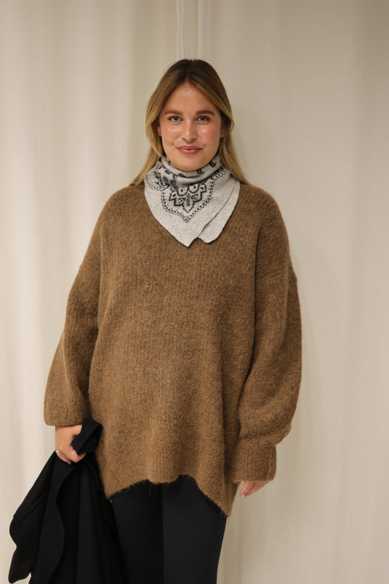 Kyro Pullover - Bruin