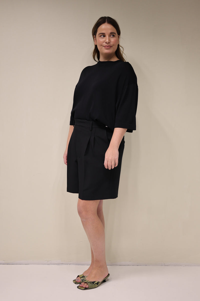 Studio Relaxed short