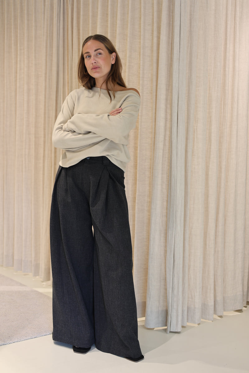 KNIT BEIGE