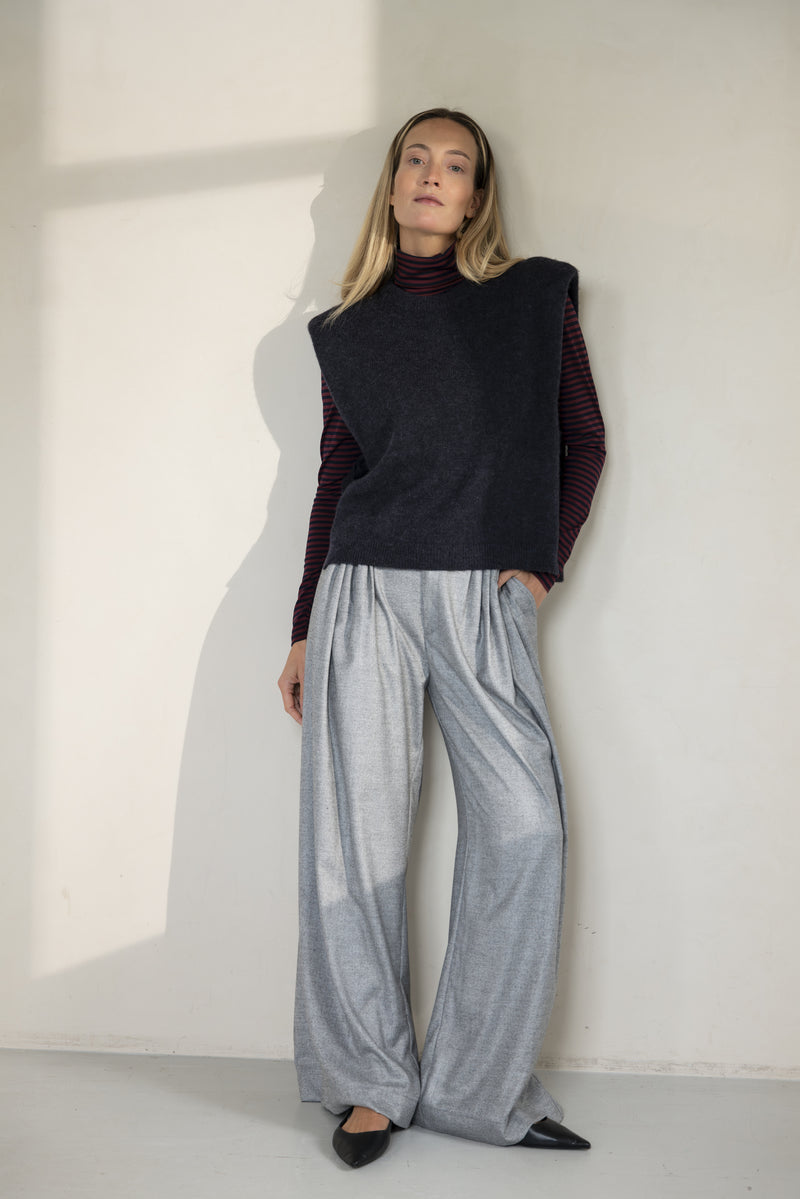 Valentin sleeveless alpaca strap top