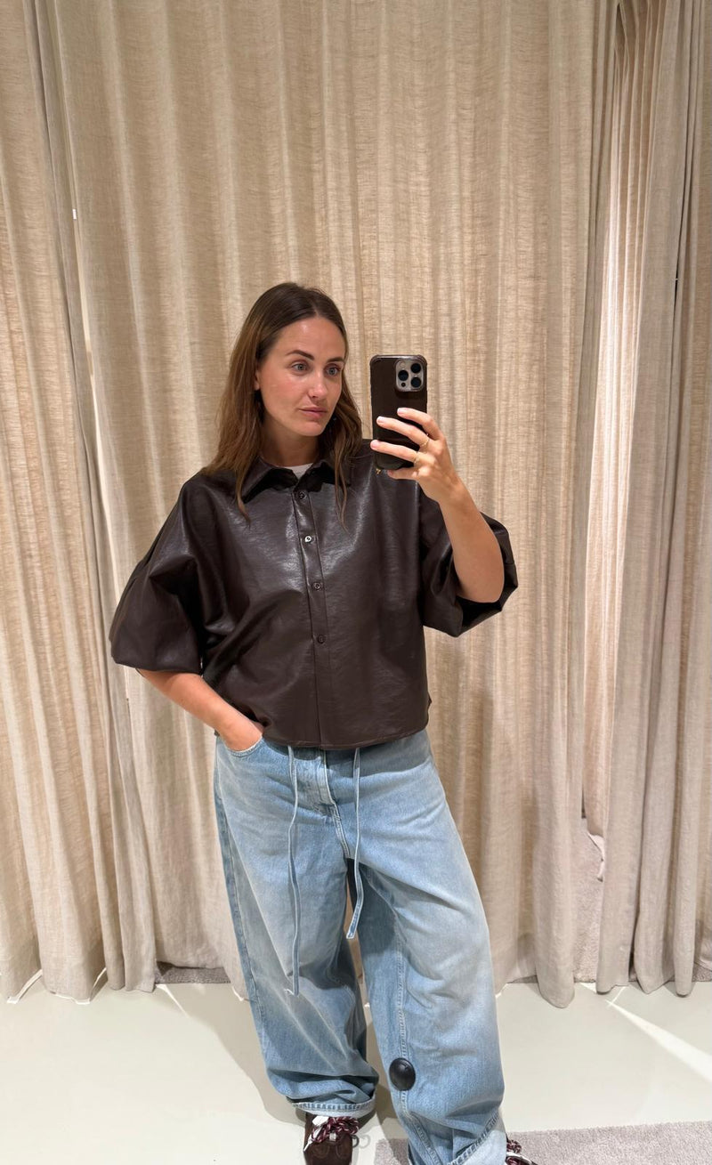 Ania PU blouse - Brown