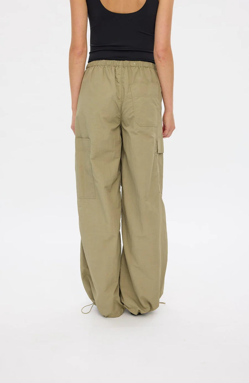 ZoeyFV 351 - Pickle Green