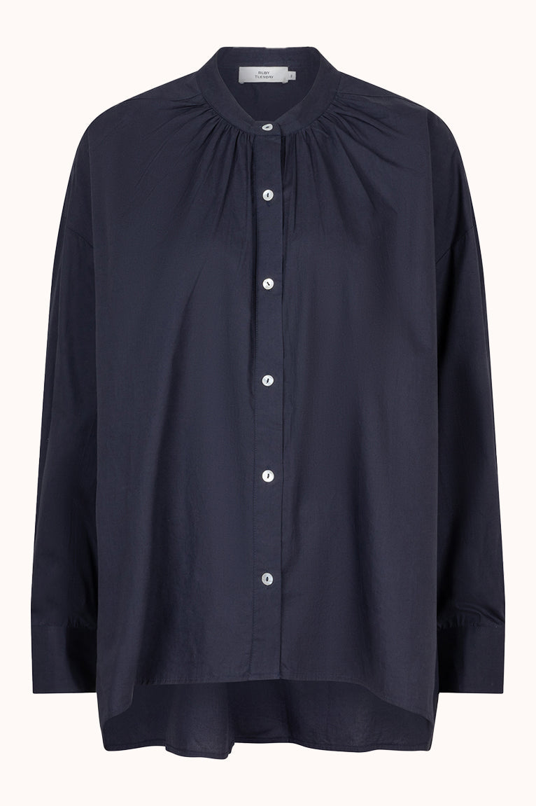 Ivyc collarless rounded shirt