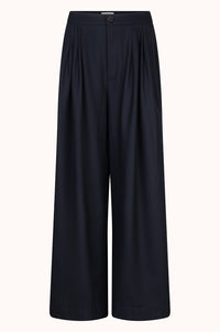 Perce Pleated Wide leg pants
