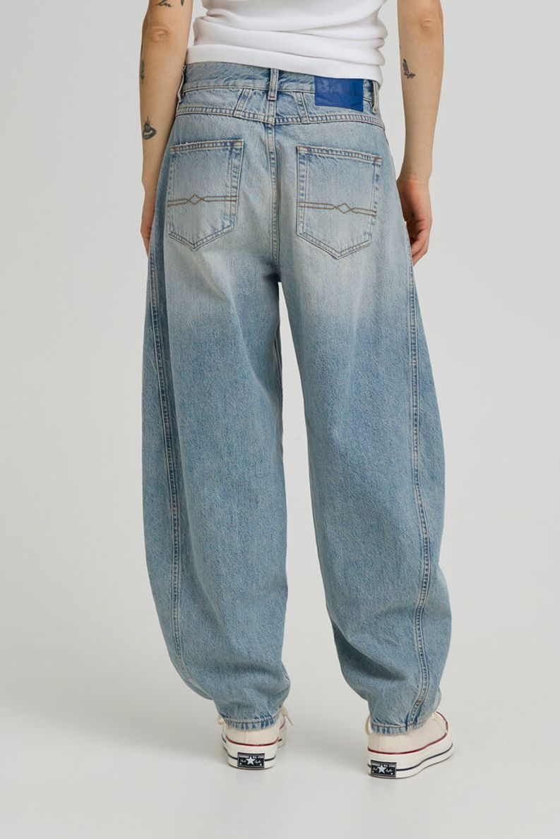 BACAVI CURVED JEANS