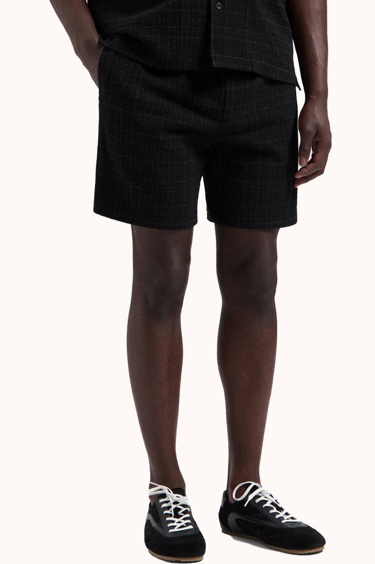 FINE	CHECK	SHORTS