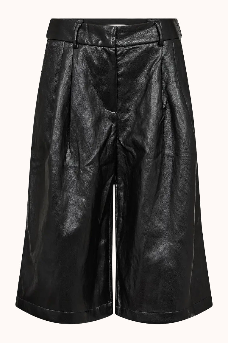 GittCC Pleat Bermuda